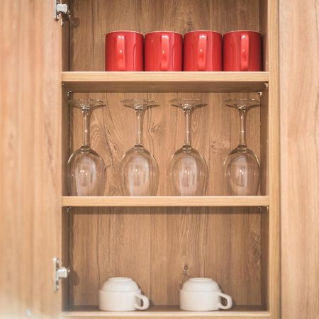 Stylish 1Br Apartment In The Heart Of Koukaki アテネ エクステリア 写真