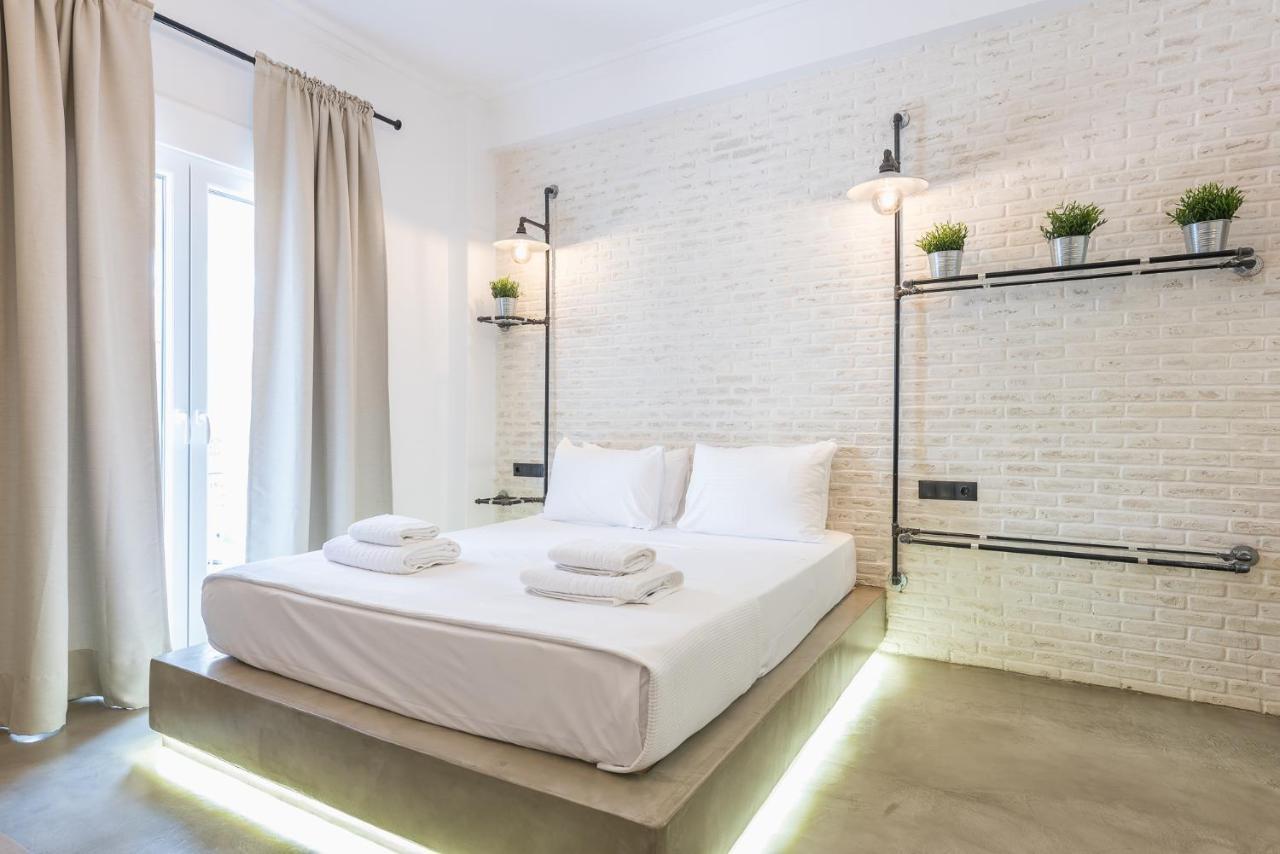 Stylish 1Br Apartment In The Heart Of Koukaki アテネ エクステリア 写真